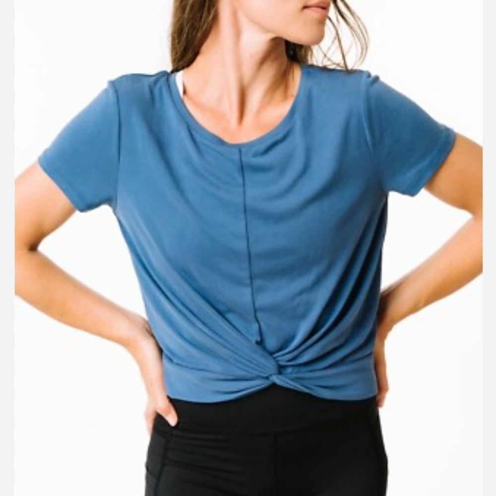 Zyia Calm Blue Swirl In The Front T *NWT*